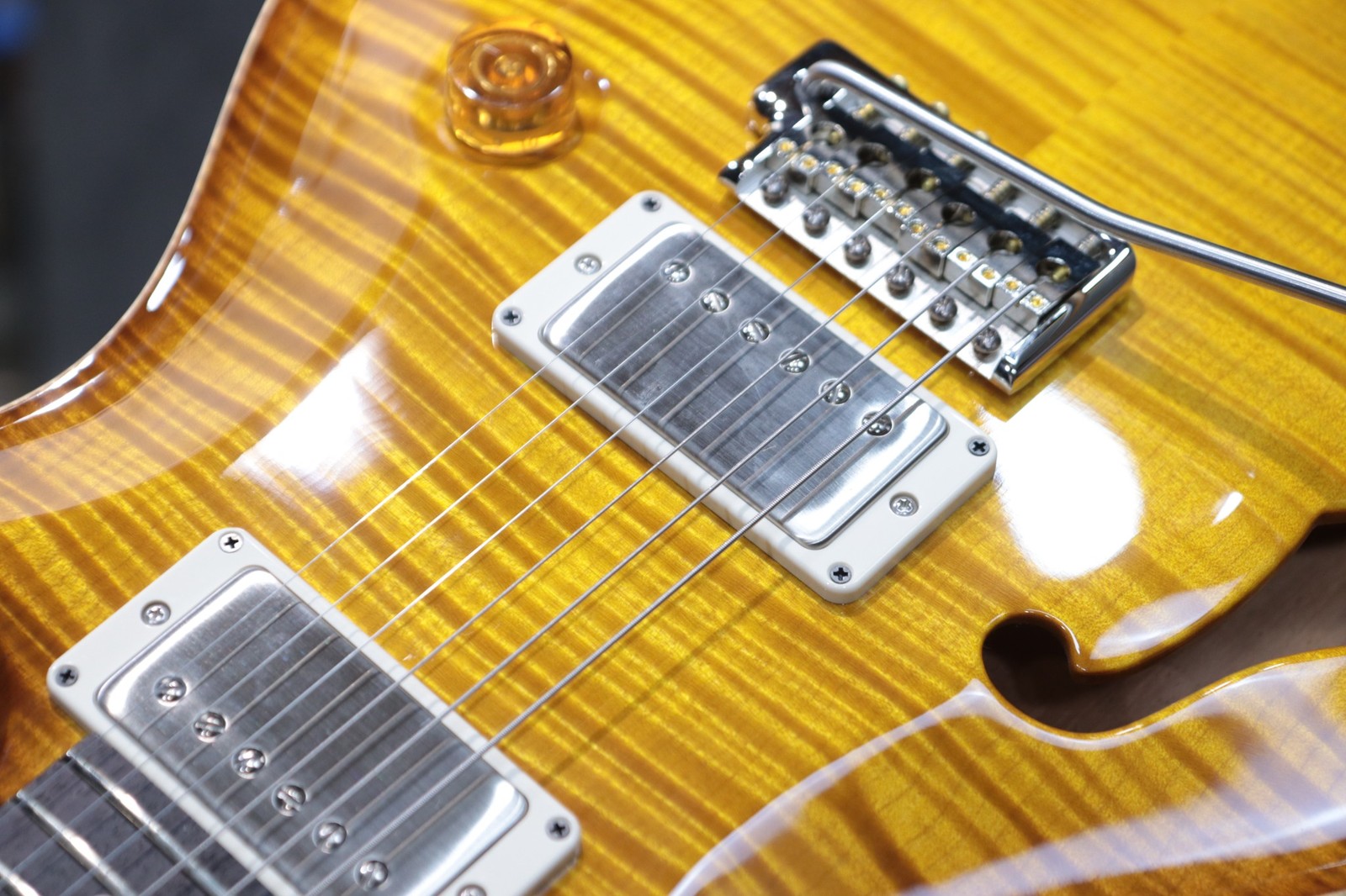 PRS DGT Semi-Hollow Limited Edition McCarty Sunburst Electric Guitar w/Case