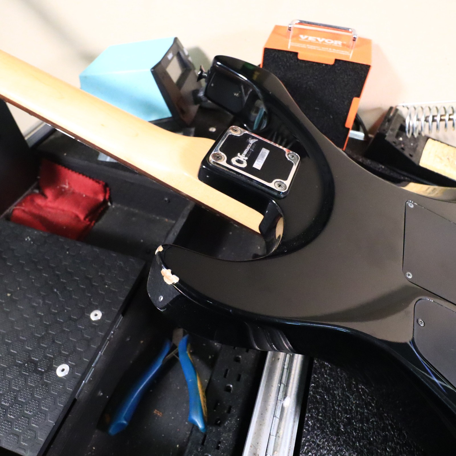 Charvel Predator Electric Guitar Black with Sharkfin Inlays 1991