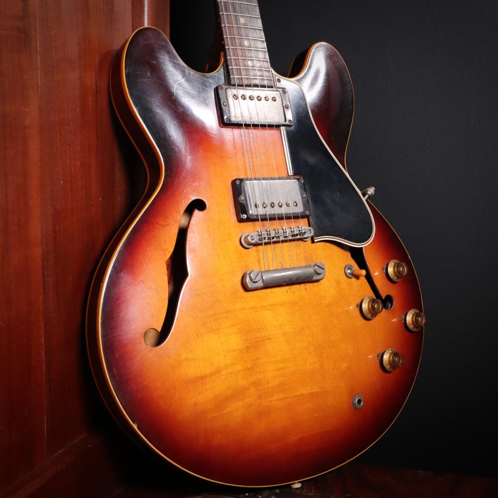 1958 Gibson ES-335 – First Year – Thin Top – Super Clean