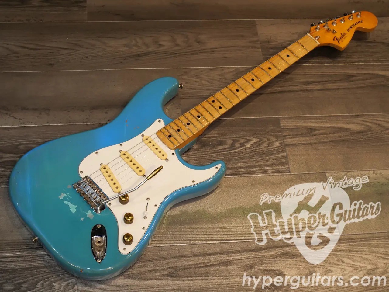Fender ’81 Stratocaster Maui Blue Electric Guitar Player’s Gear Hard Case