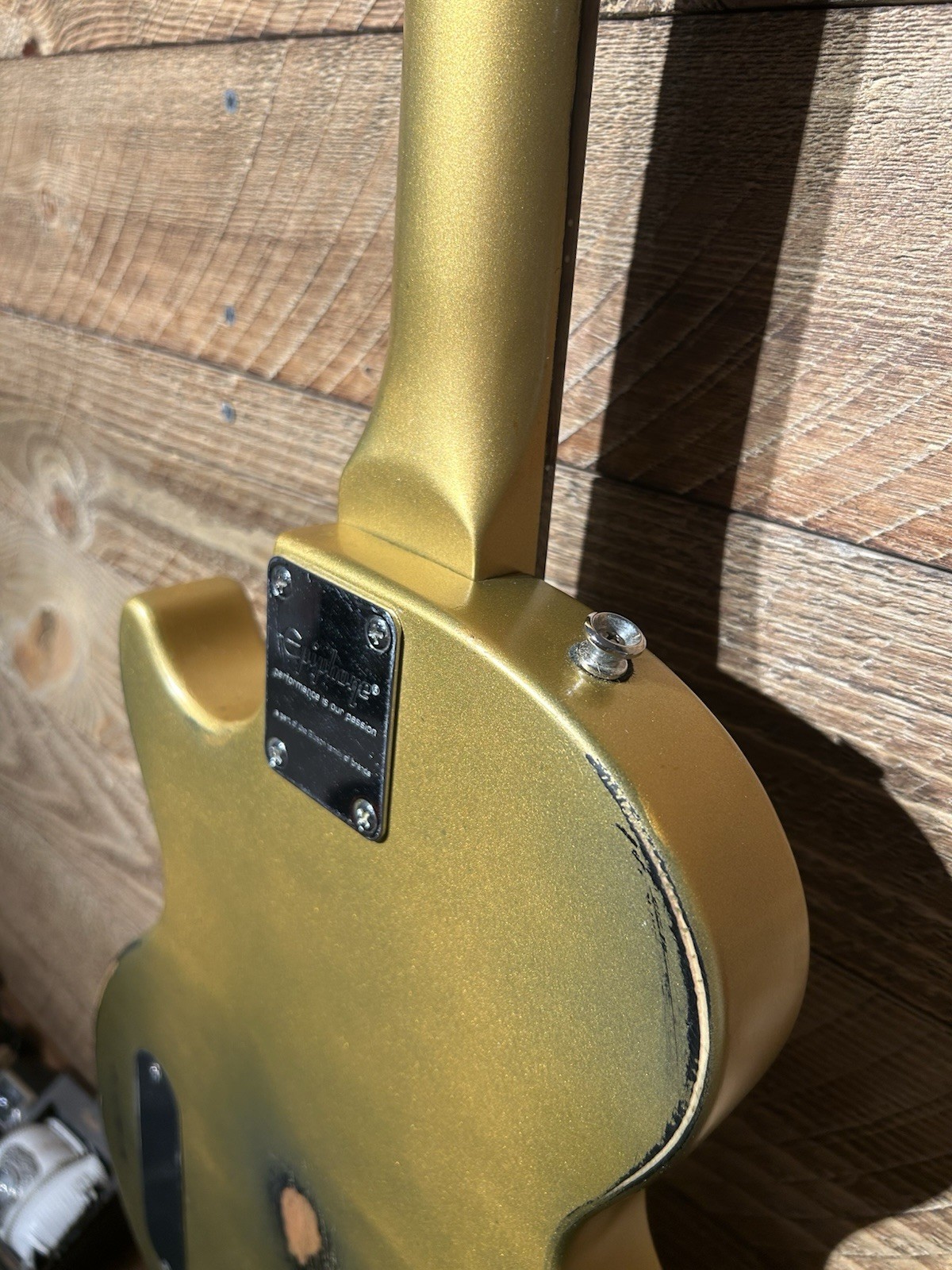 Epiphone Les Paul Junior P90 – Aztec Gold Nitro over Sunburst Road Worn