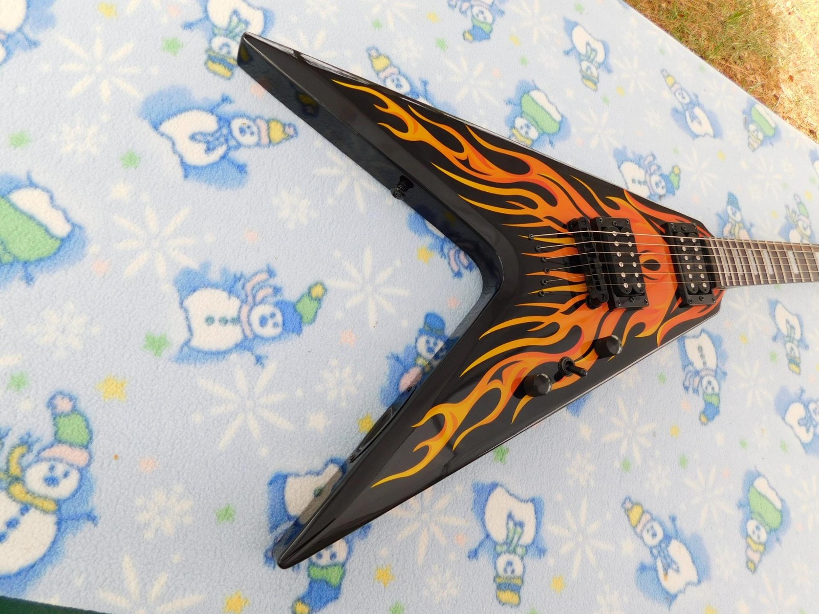 Westcreek Cerberus Set Neck Flying V, Coil Splitting,Capacitor Upgrade, Cool