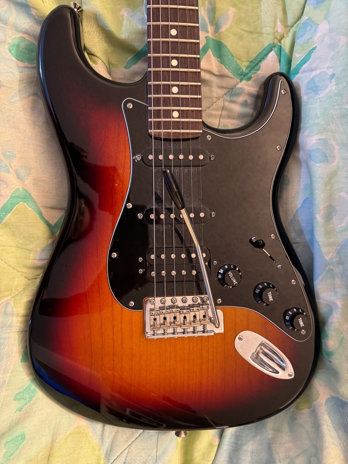 Fender American Special Stratocaster USA HSS 2010 – 3-Color Sunburst
