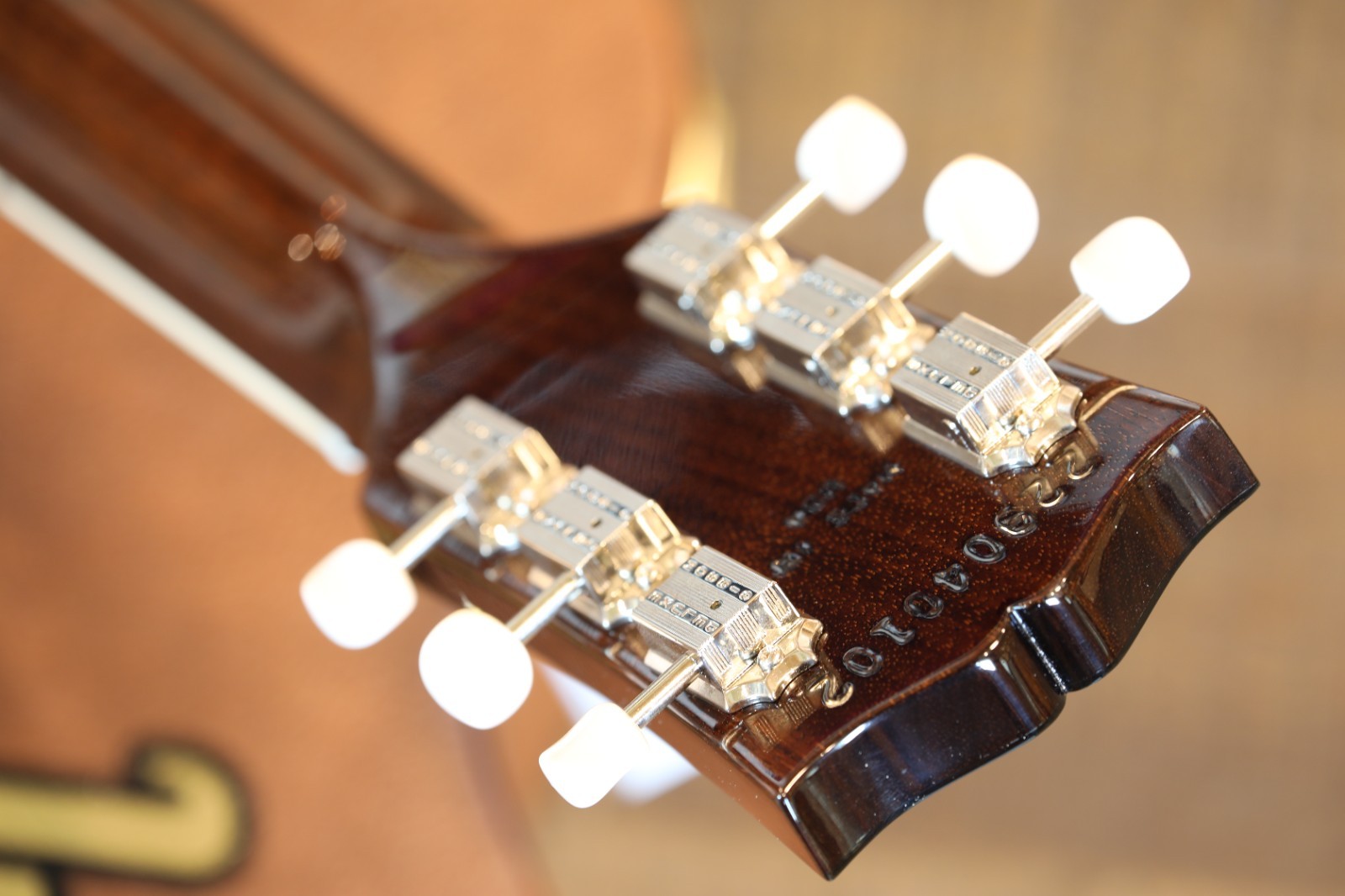 Unplayed! 2024 Gibson ES-330 Semi-Hollow Electric Guitar Vintage Sunburst + OHSC