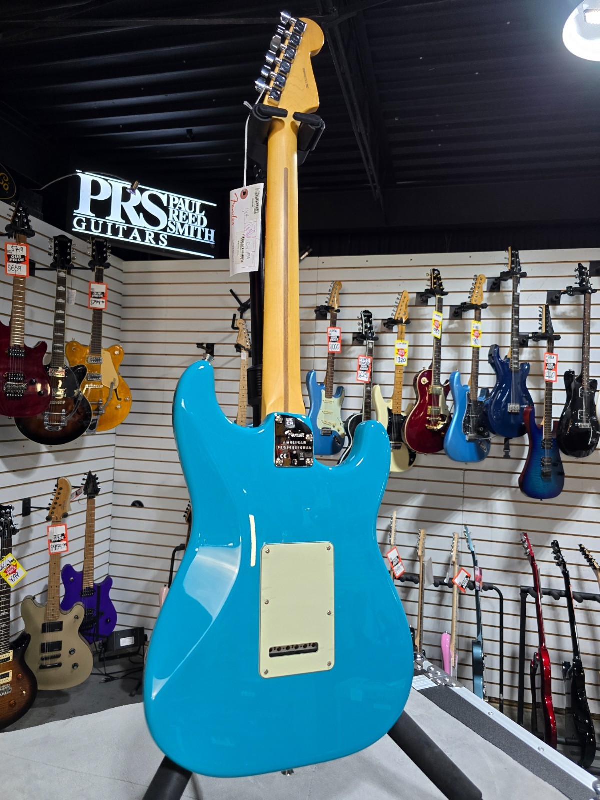 Fender Am Pro II Strat Left Handed- Miami Blue w/Rosewood + FREE Plek #693