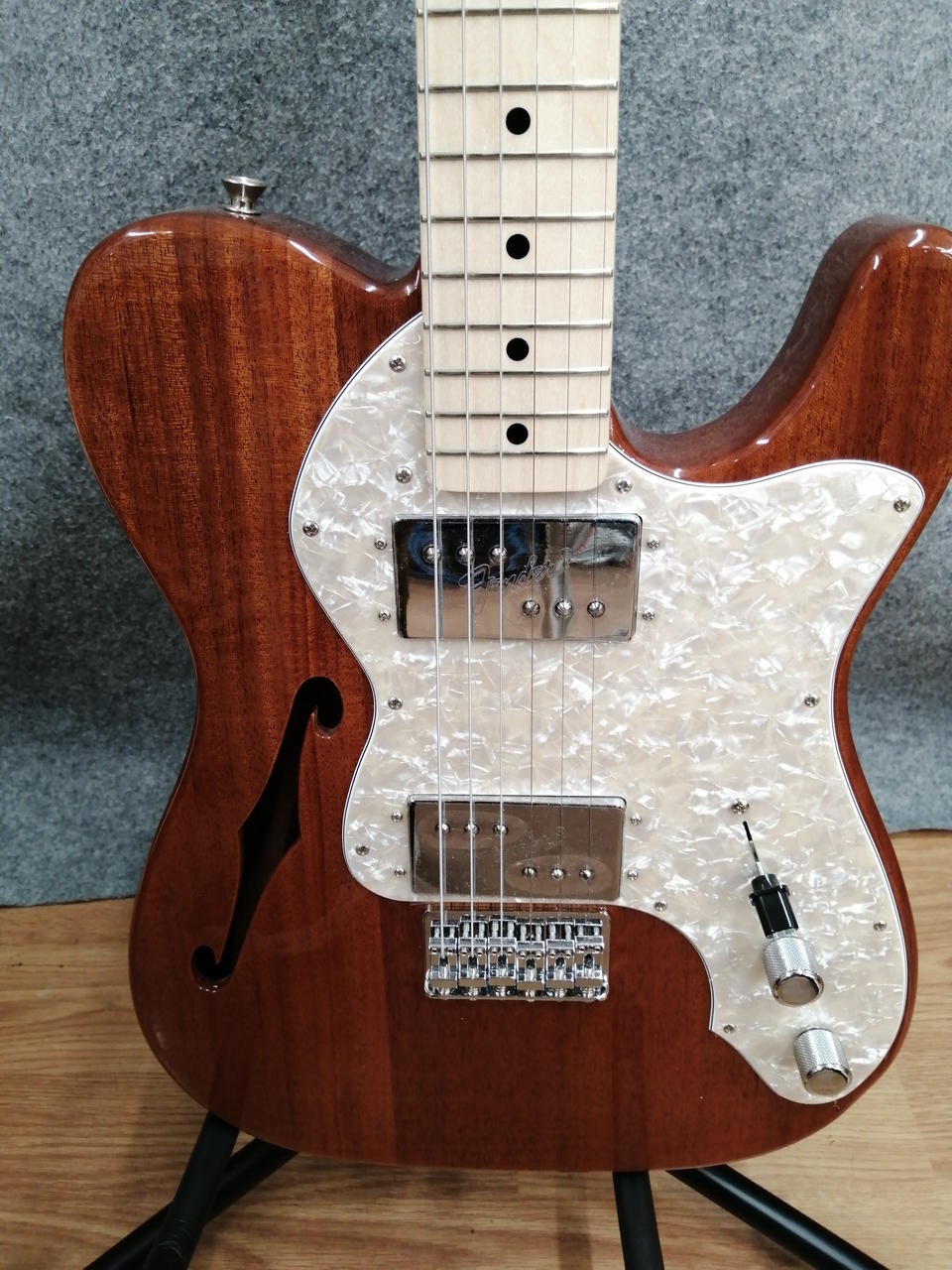 FENDER JAPAN TELECASTER THINLINE Electric Guitar-03