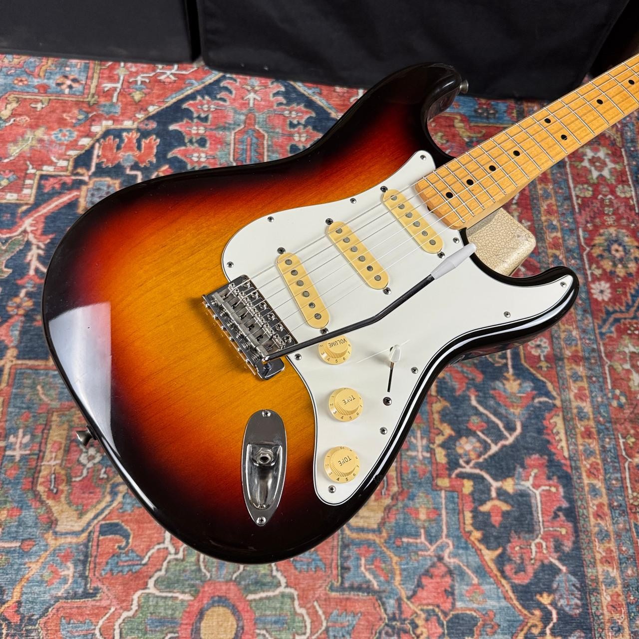 Fender Stratocaster Model ST43 Alder Made in Japan – 2004-2005