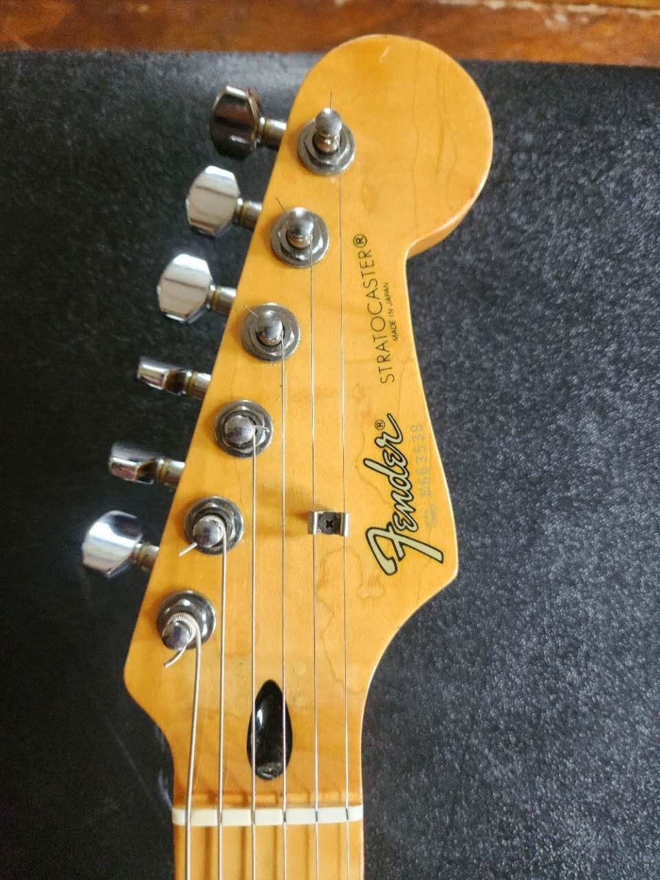 Fender Contemporary strat HSS vintage MIJ w/hsc 1984-87 – blk