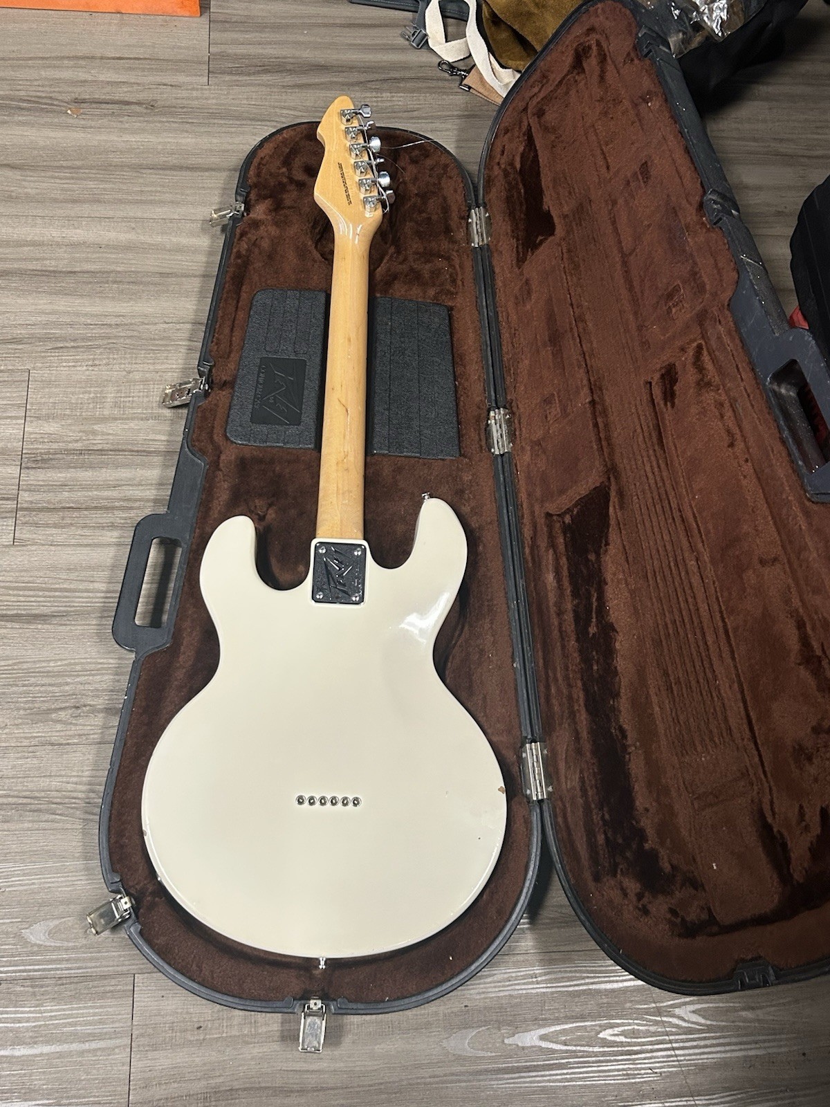 1982 Peavey T60 Electric Guitar – White – USA