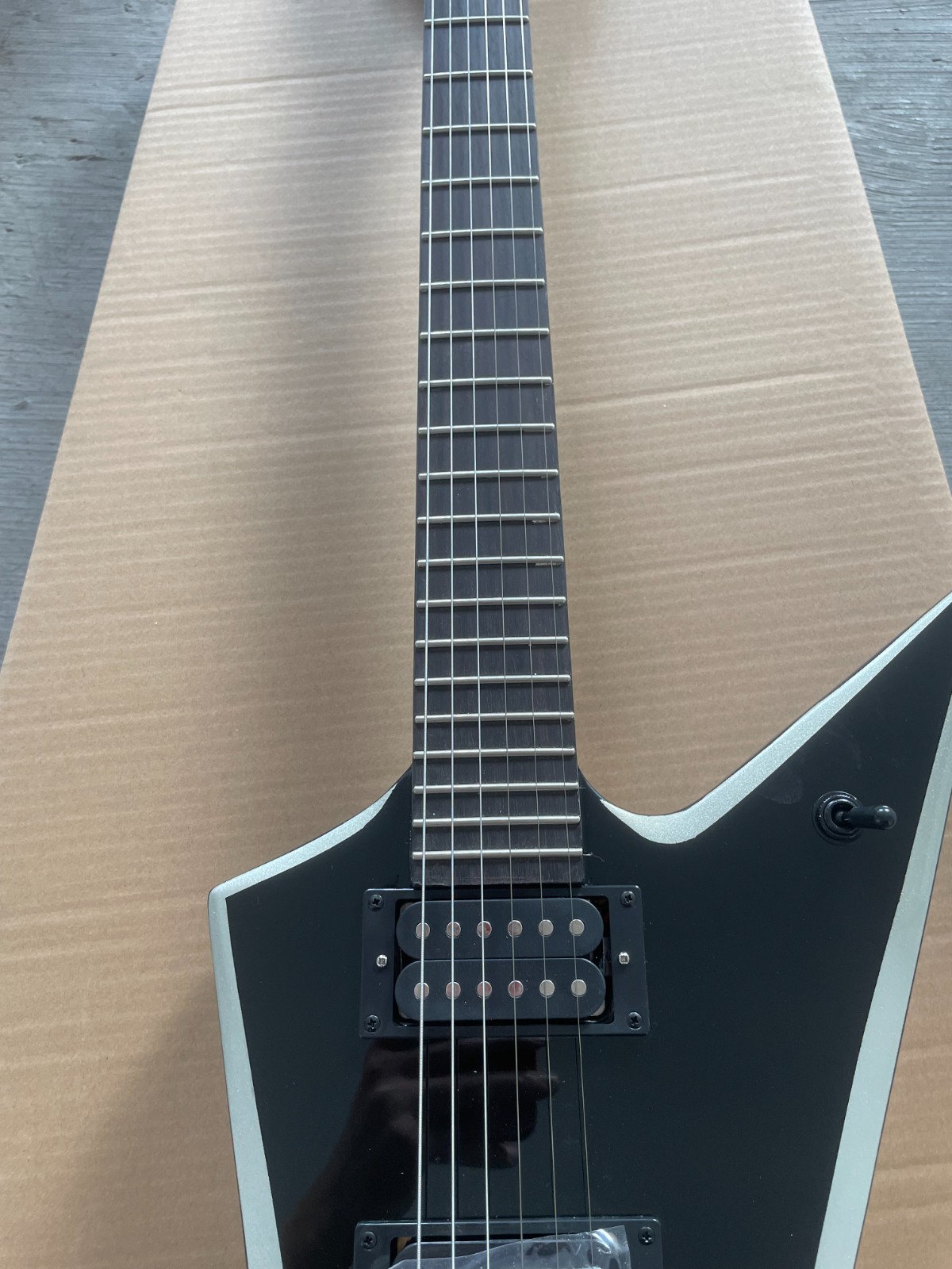 Dimebag Darrell Stealth Electric Guitar BlackWithSilver Bevels Floydrosevibratro