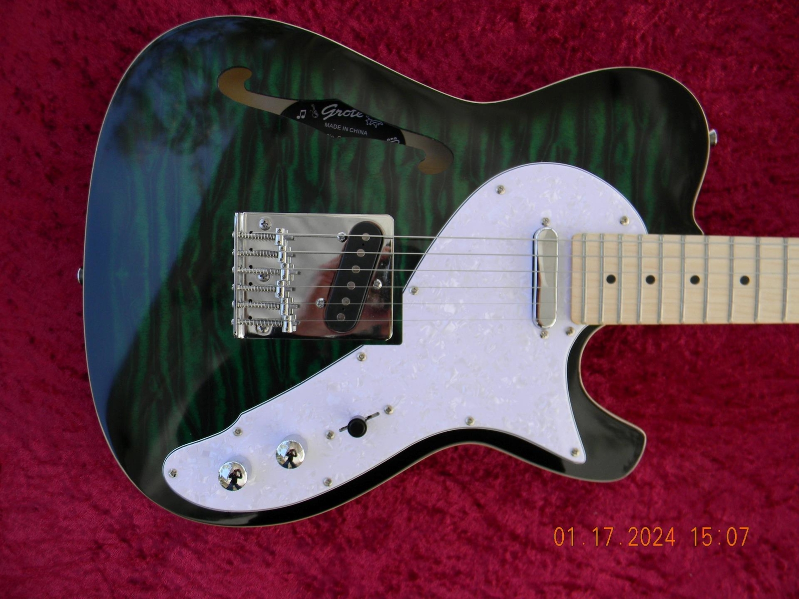 Grote GT-150 Super Series Semi Hollow F Hole Flame Top Electric Guitar, Nice