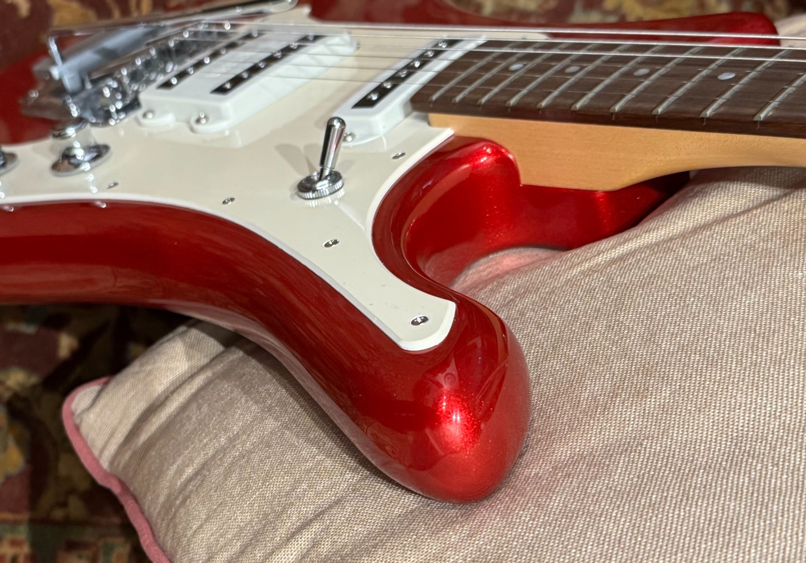 Yamaha SGV 300 Unique/Rare Electric Solid Body Guitar MInt Condition