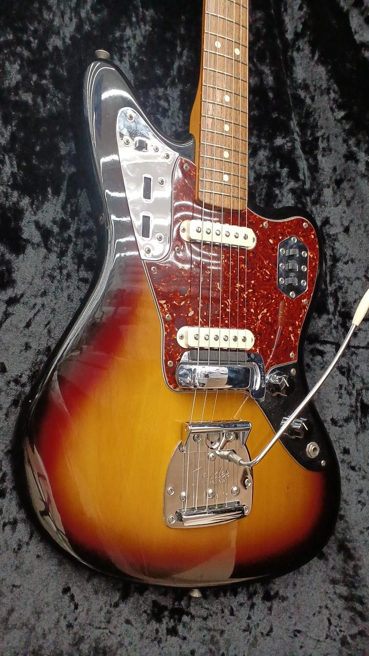 FENDER American Vintage’62 JAGUAR 3TS Electric Guitar