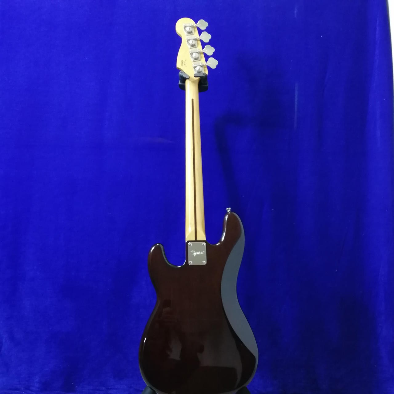 [SQUIER] Classic Vibe 70s PB Walnat Used Nato body Maple fingerboard w/Soft case