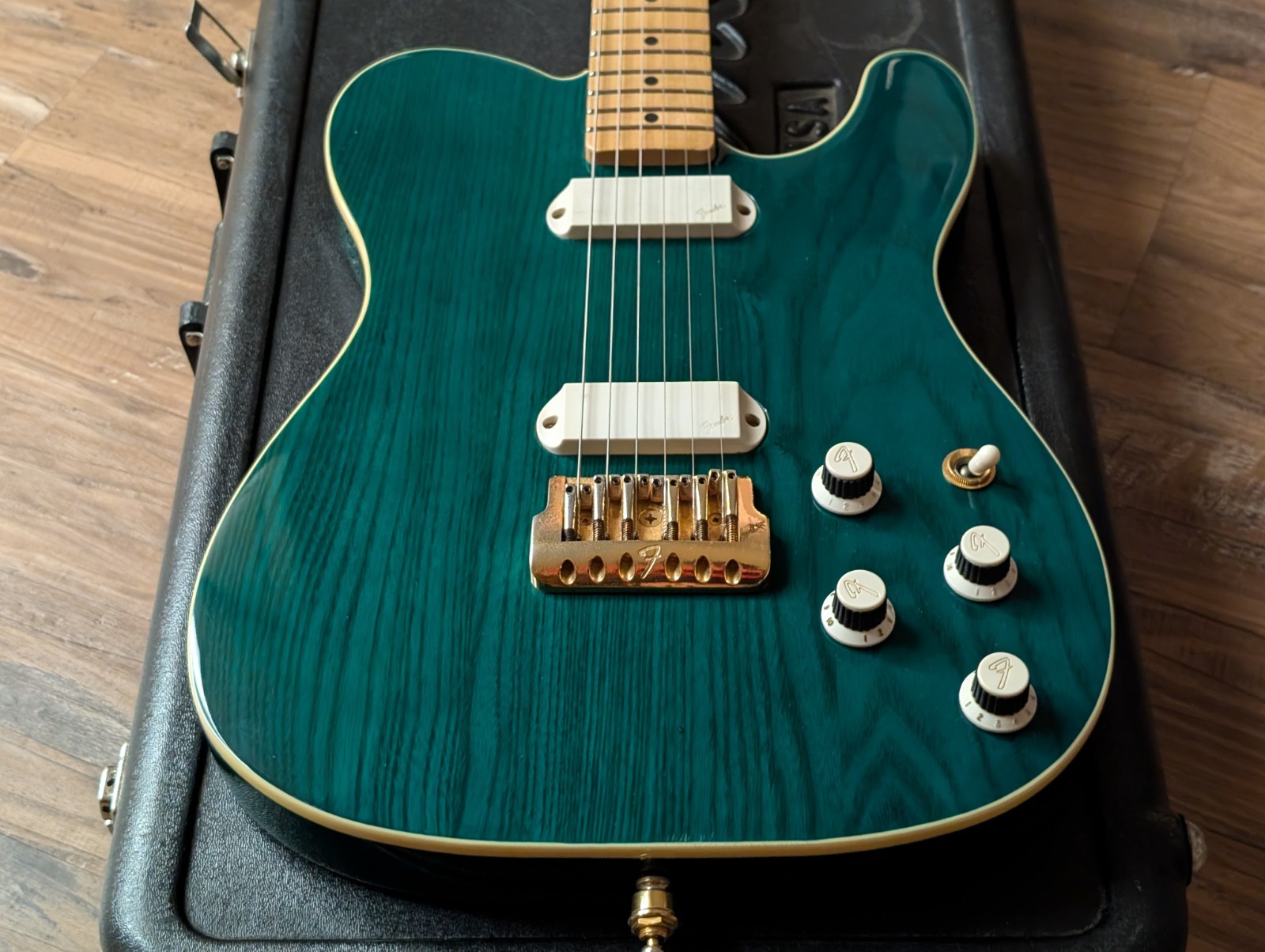 1983 Fender Telecaster Elite Gold Electric Guitar Trans Emerald Green W/HSC