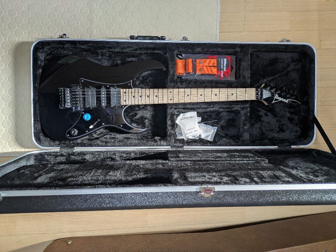 IBANEZ RG550 GENESIS BK Electric Guitar Safe packing!