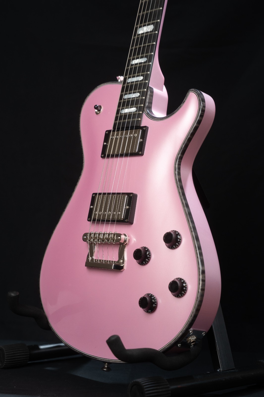 Knaggs Kenai-Pink Ice-Onyx Binding