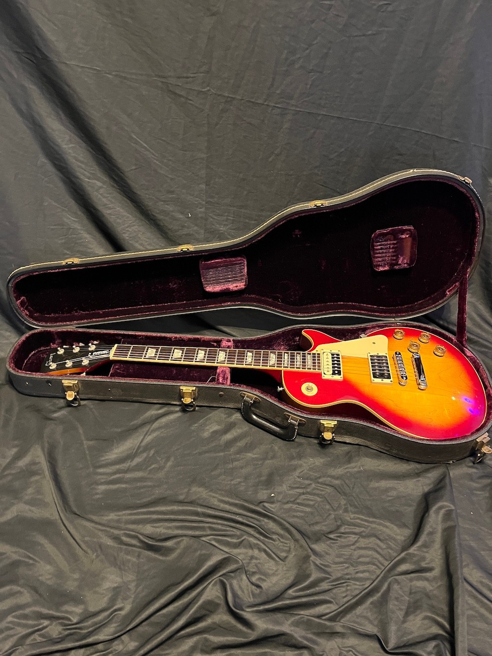 1981 Gibson Les Paul Standard Guitar in Cherry Sunburst W/OHSC