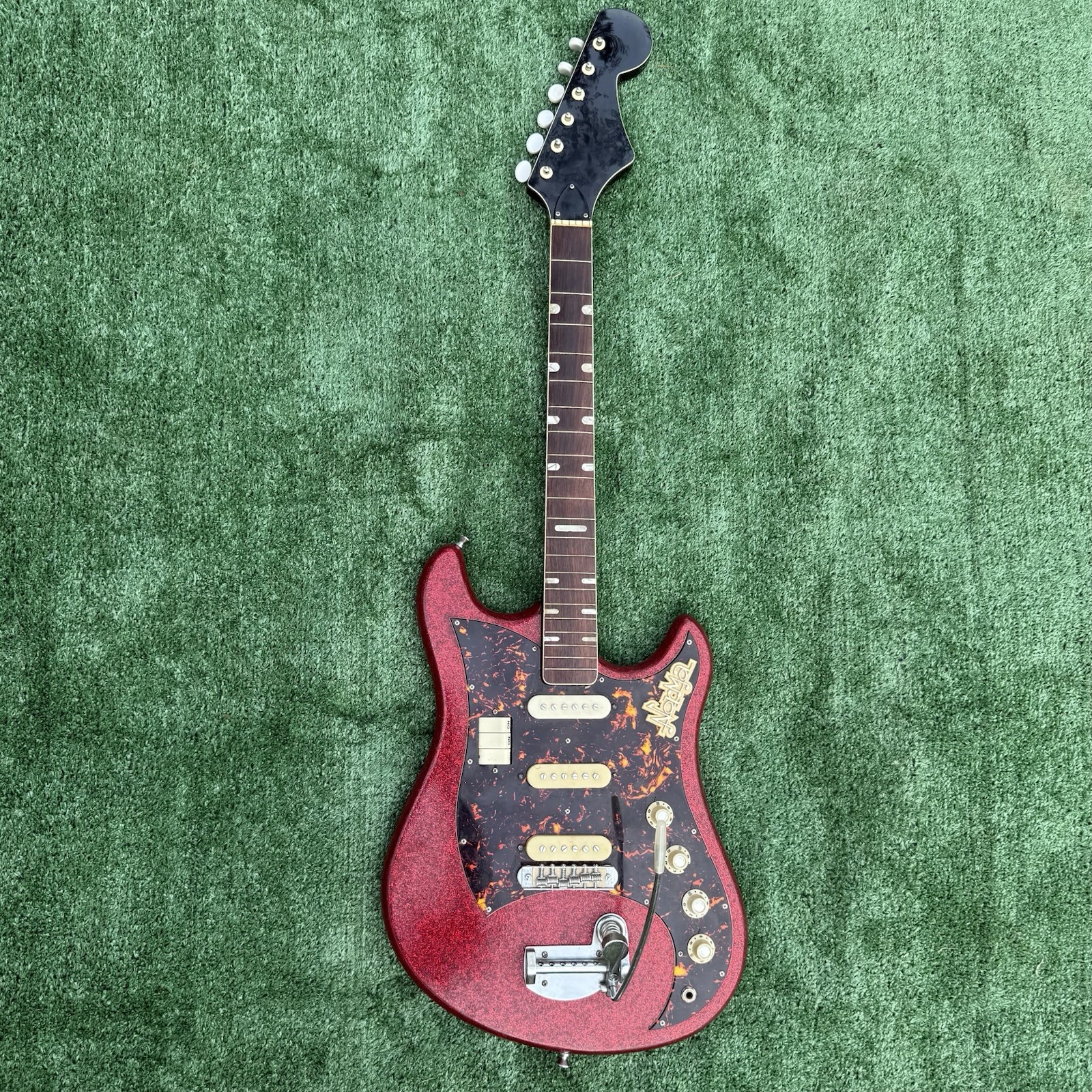 Vtg Norma Red Sparkle EG470 Electric Guitar Glitter Three Pickup Needs Truss Rod