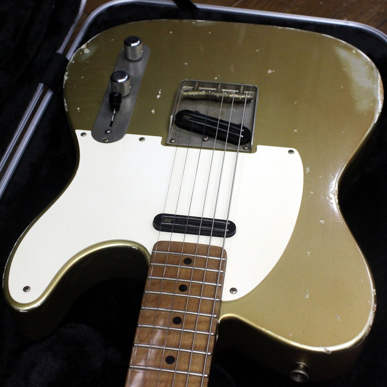 Xotic XTC-1 Shoreline Gold Medium Aged Joe Barden PU & Bridge specification 2023
