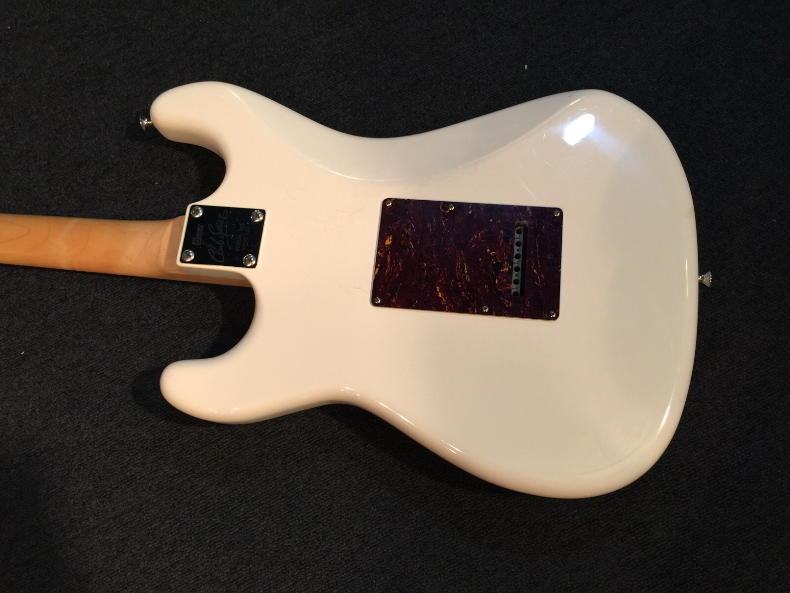 Electric Guitar Burns London Cobra DX Deluxe WHT/R EX White 80% Frets Maple Neck