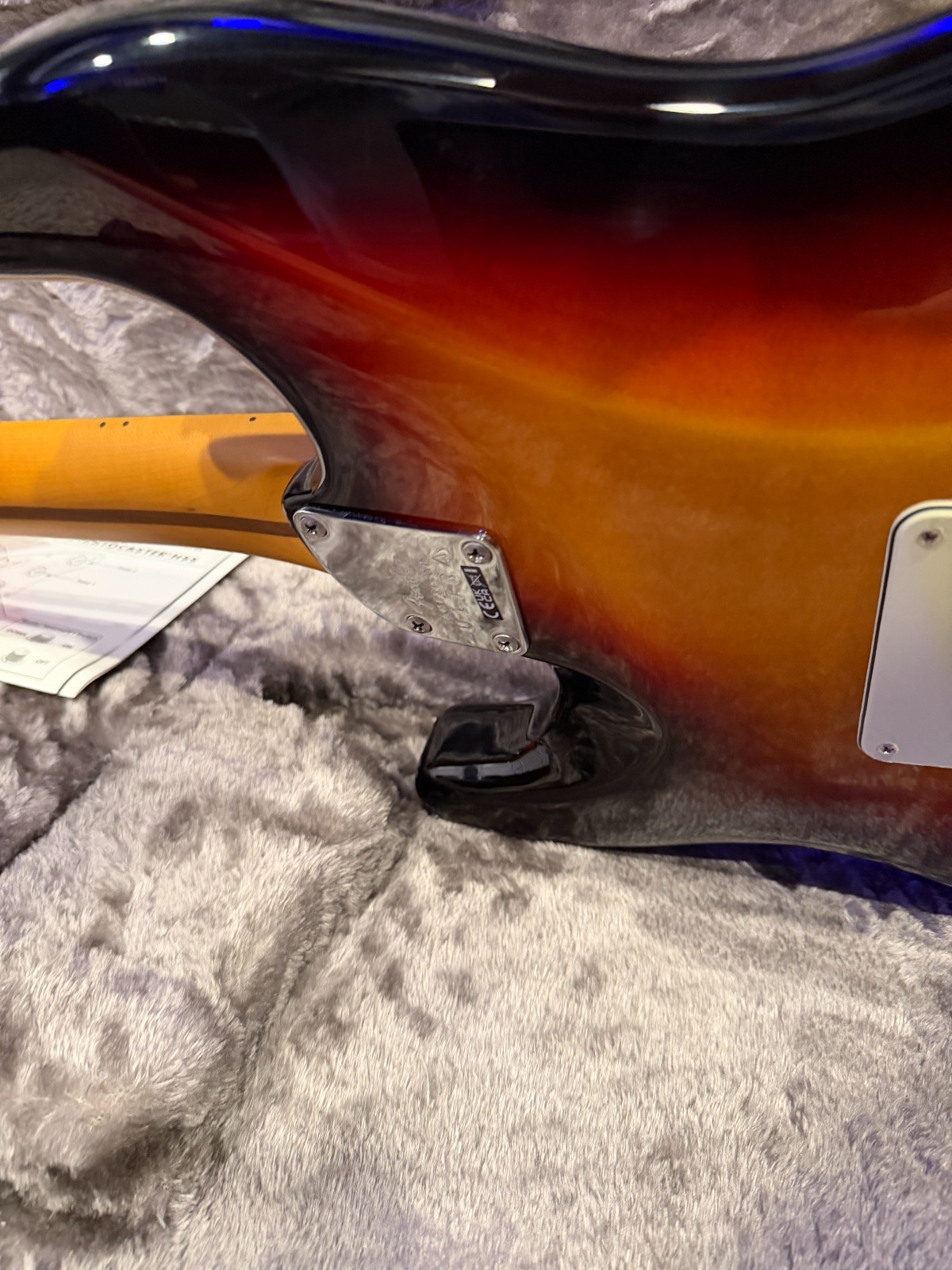 Fender American Ultra Stratocaster HSS 6 String Maple Fingerboard Electric…