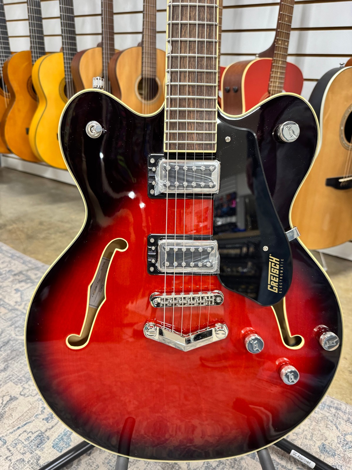 Gretsch G5622 Electromatic Center Block Double-Cut w/ V-Stoptail – Claret Burst
