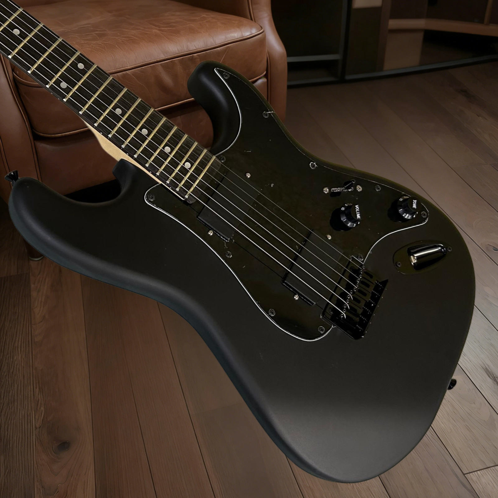 ST Electric Guitar Matte Finish Black Color Active Pickups Rosewood Fretboard