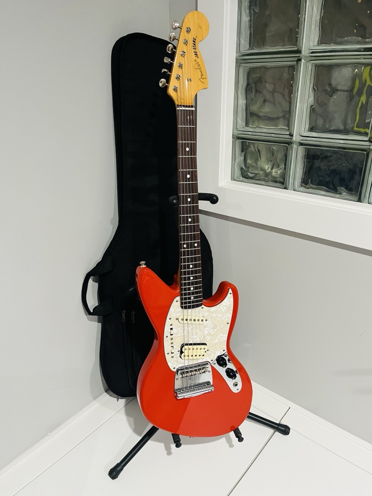 1997 Fender Jag-Stang Kurt Cobain MIJ Vintage Electric Guitar w/ Soft Case