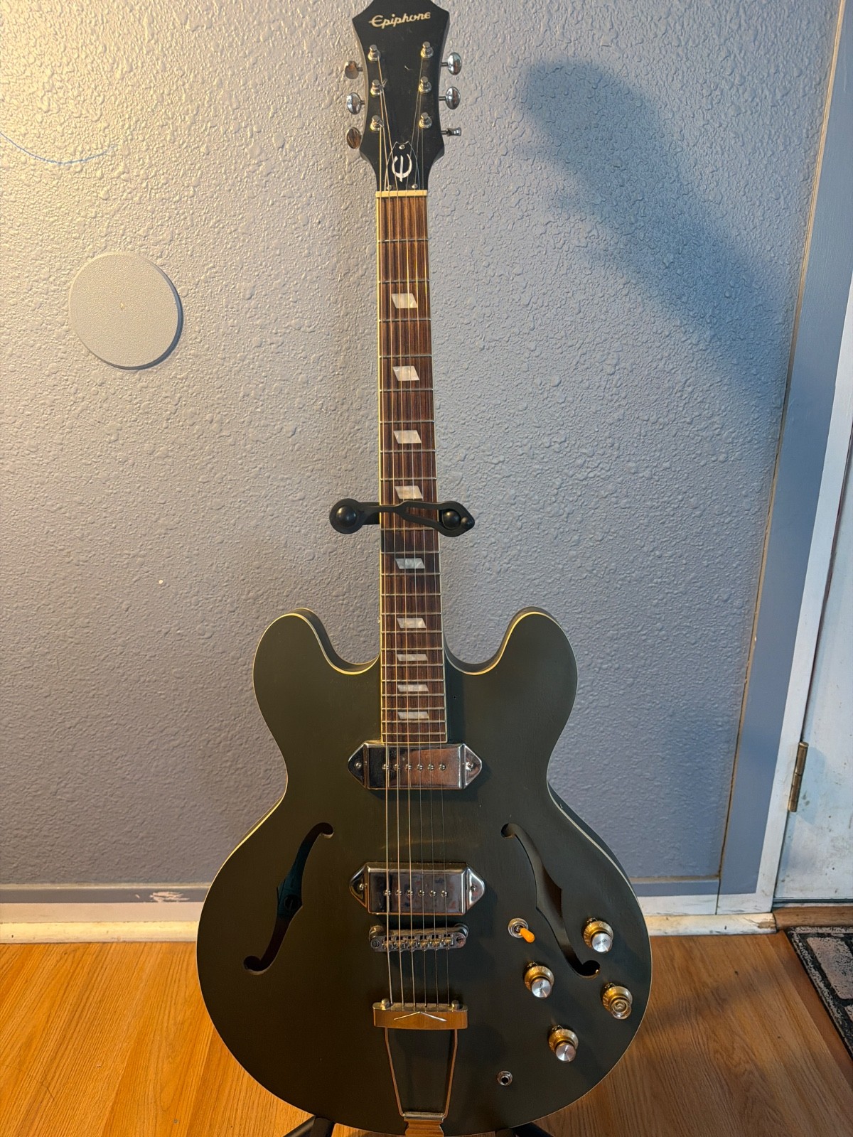 Epiphone 6-String Electric Guitar