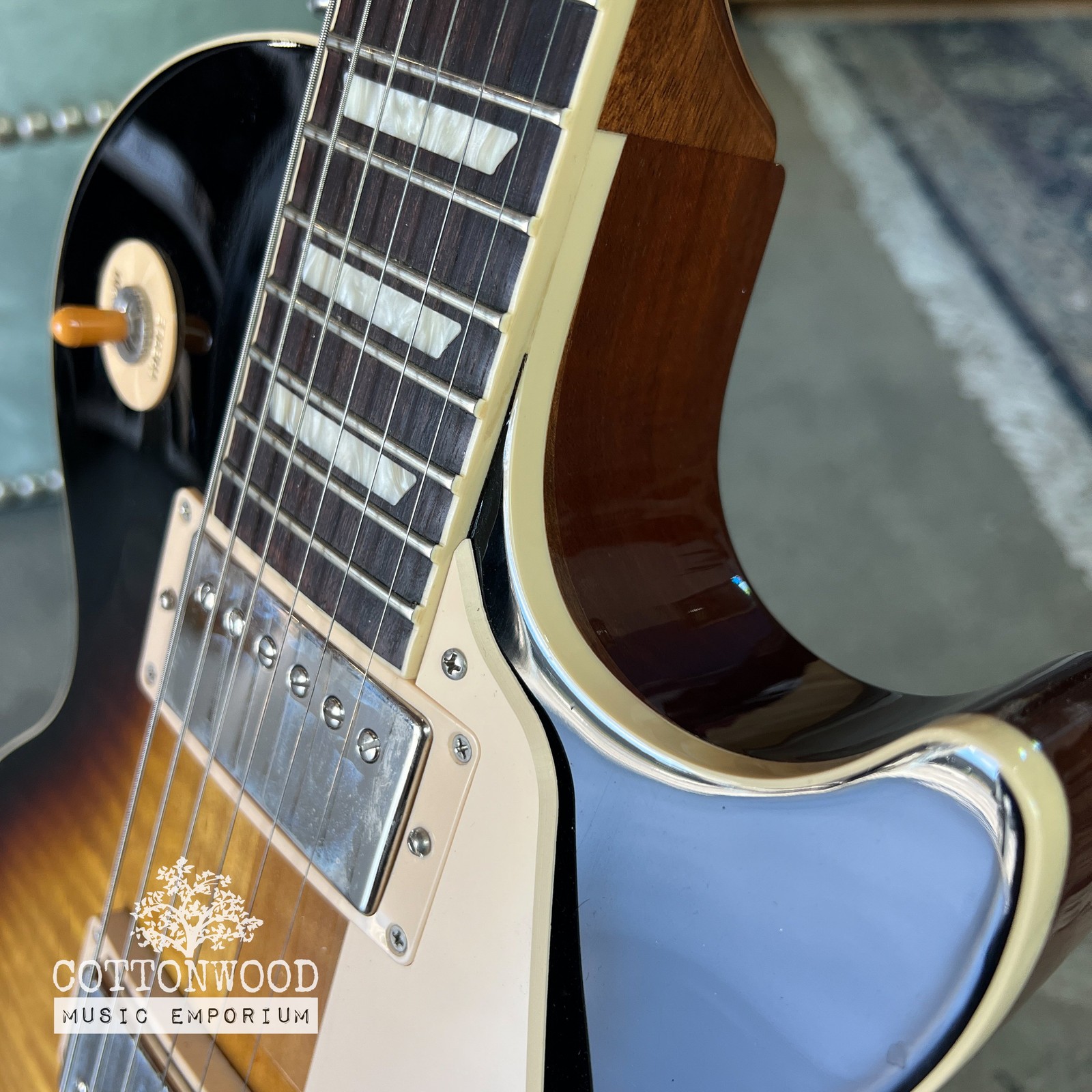 2021 Gibson Les Paul Standard ’50s – Tobacco Burst (Sweetwater Exclusive with…