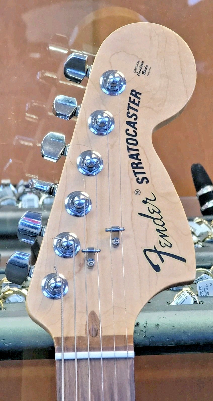 Fender American Special Stratocaster – Rosewood Fingerboard – Black Face w/ Case