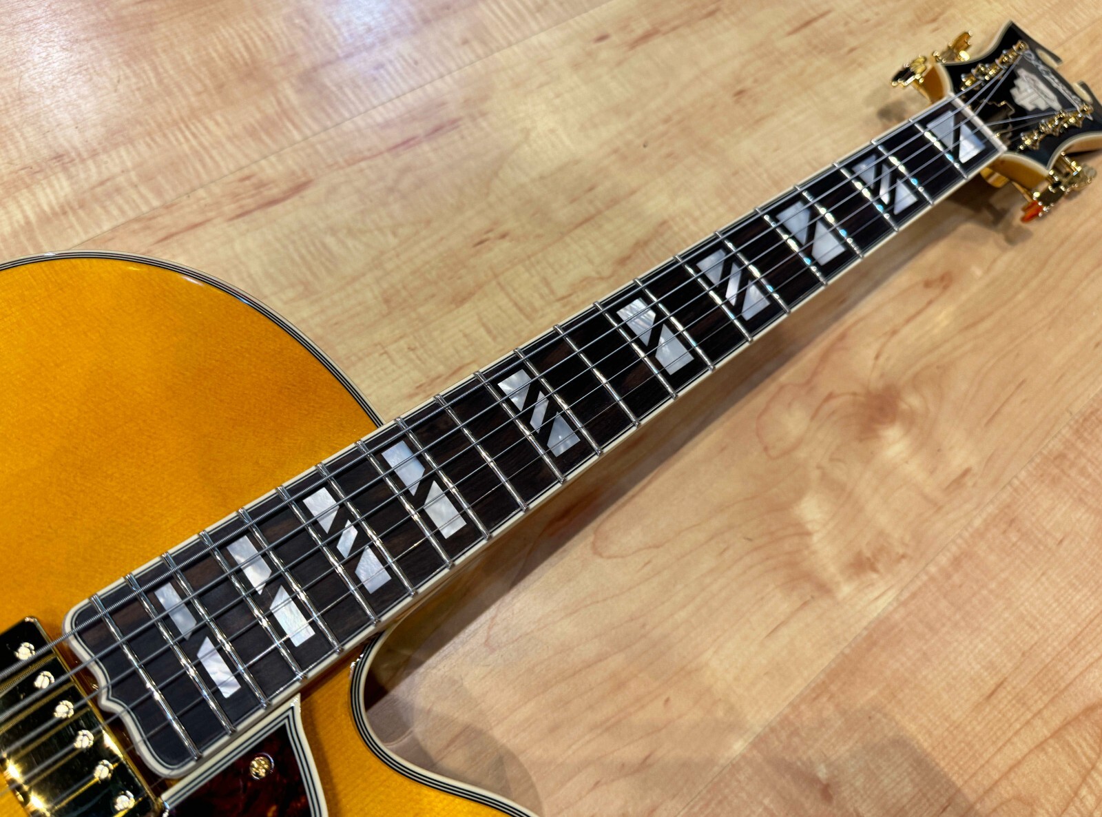 D’Angelico Excel EXL-1 Hollow Body Jazz Guitar Amber Natural