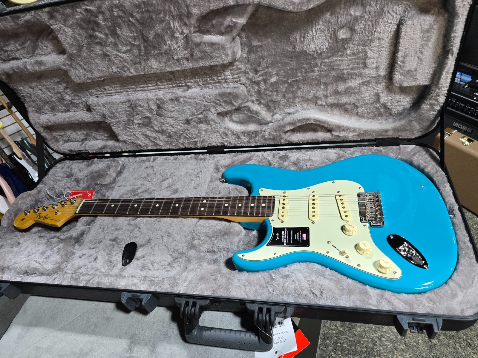 Fender Am Pro II Strat Left Handed- Miami Blue w/Rosewood + FREE Plek #693