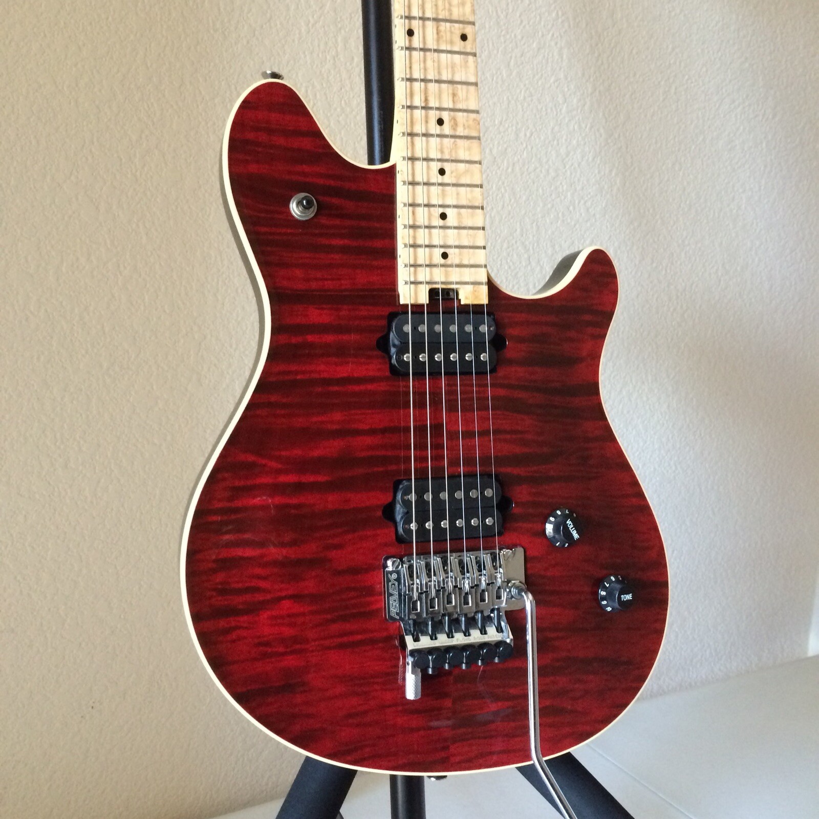 Peavey WOLFGANG “Custom Deluxe” DARK CHERRY FLAME TOP Guitar (unboxed) 04′ EVH