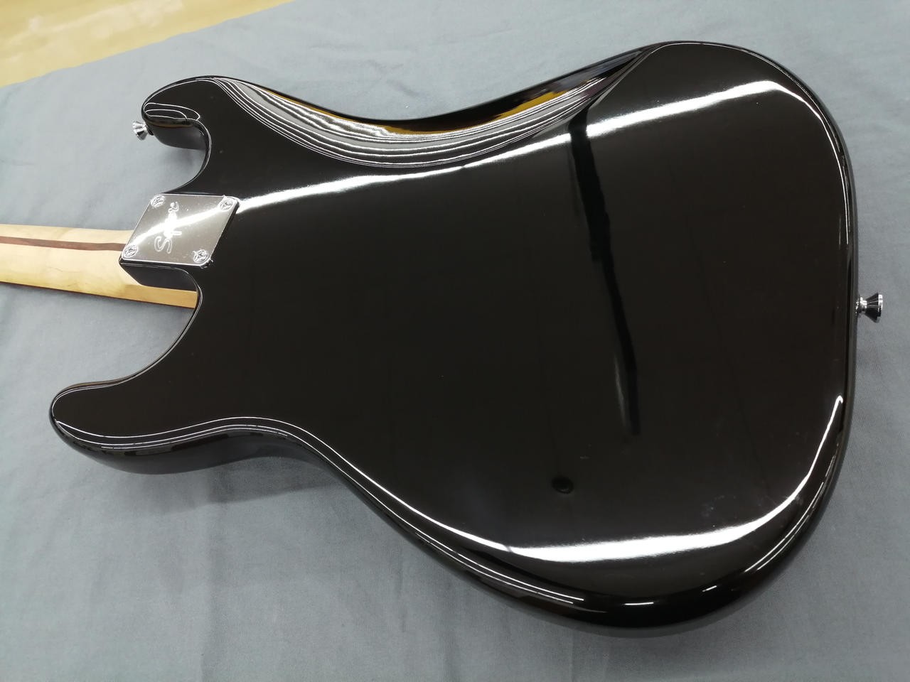 SQUIER BULLET STRAT Electric Guitar-09