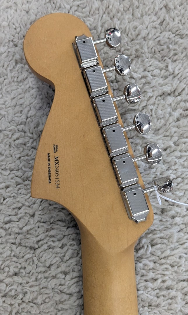 Fender Player II Mustang Electric guitar, Rosewood Fingerboard, Birch Green -MIM