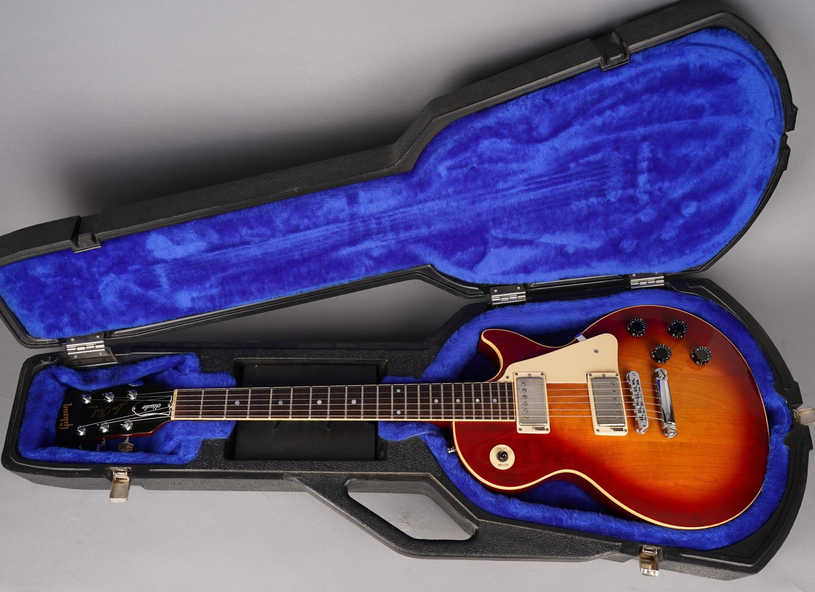 Gibson Custom Shop Edition Les Paul Studio Standard – 1983 – Cherry Sunburst