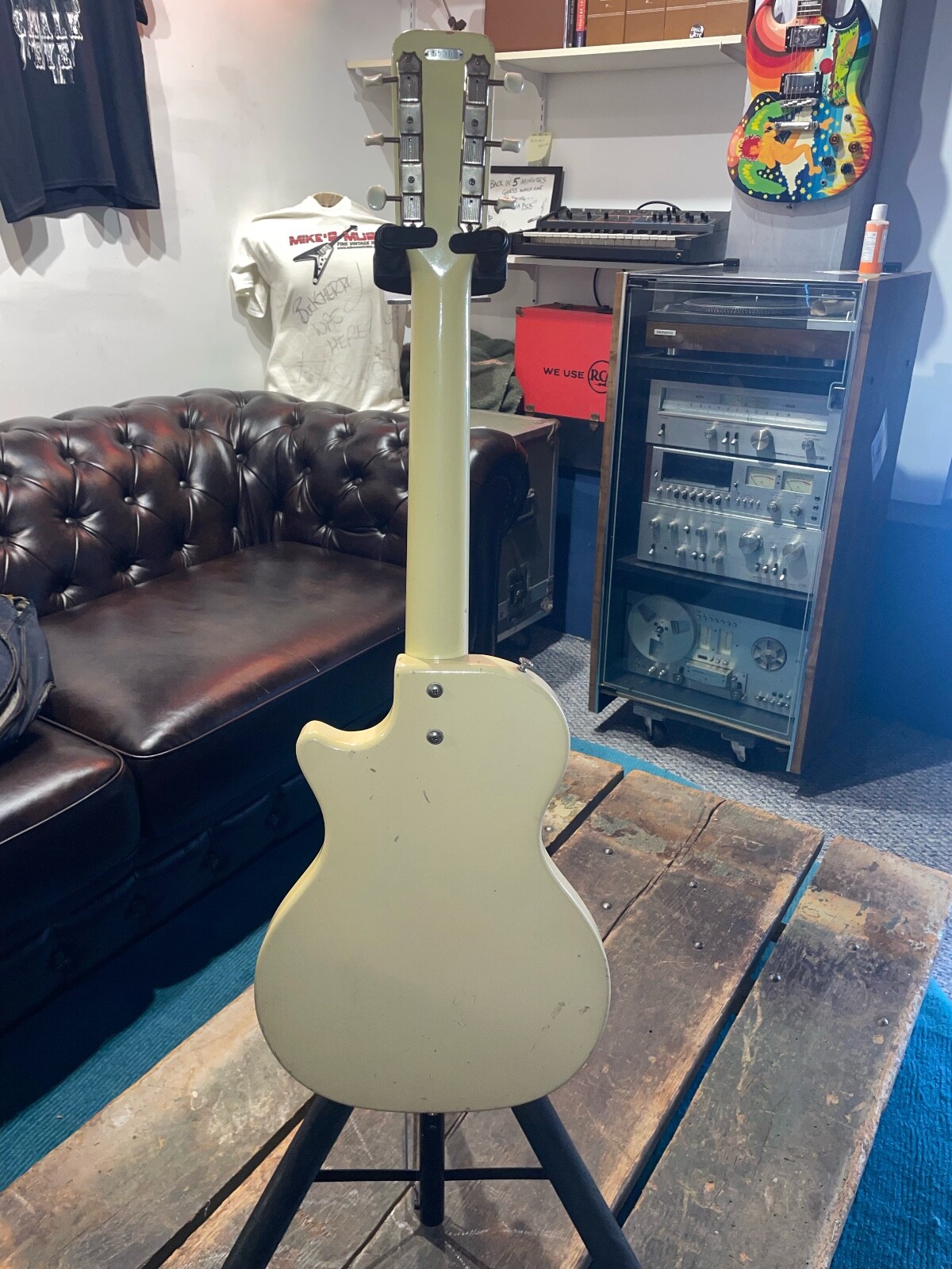 1961 Supro Model 1507 Original White