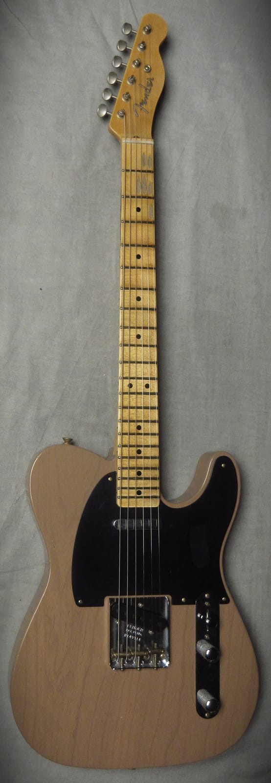 Fender 1951 Nocaster Journeyman Relic – Dirty White Blonde