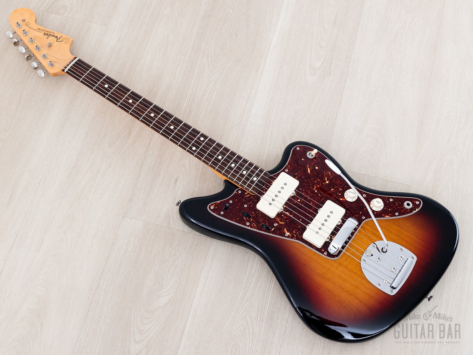 2006 Fender American Vintage ’62 Jazzmaster Sunburst w/ Case