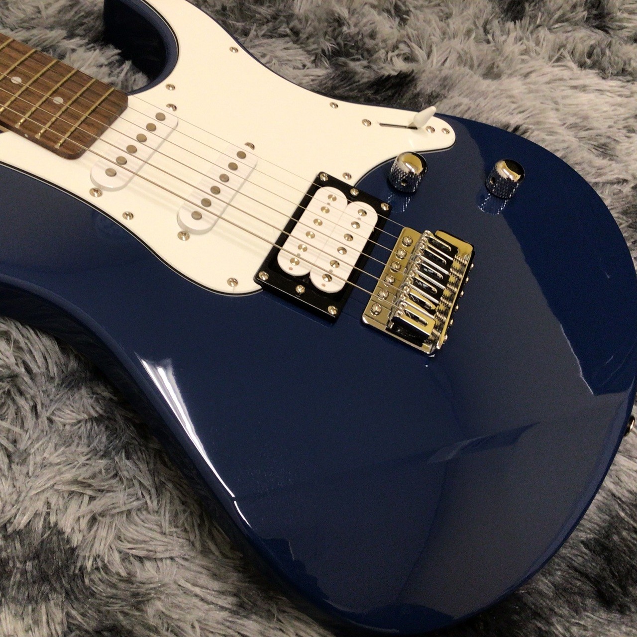 YAMAHA PACIFICA112V UTB United Blue