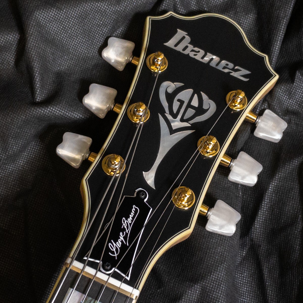 Ibanez GB10 NT Natural George Benson Signature George model 729537