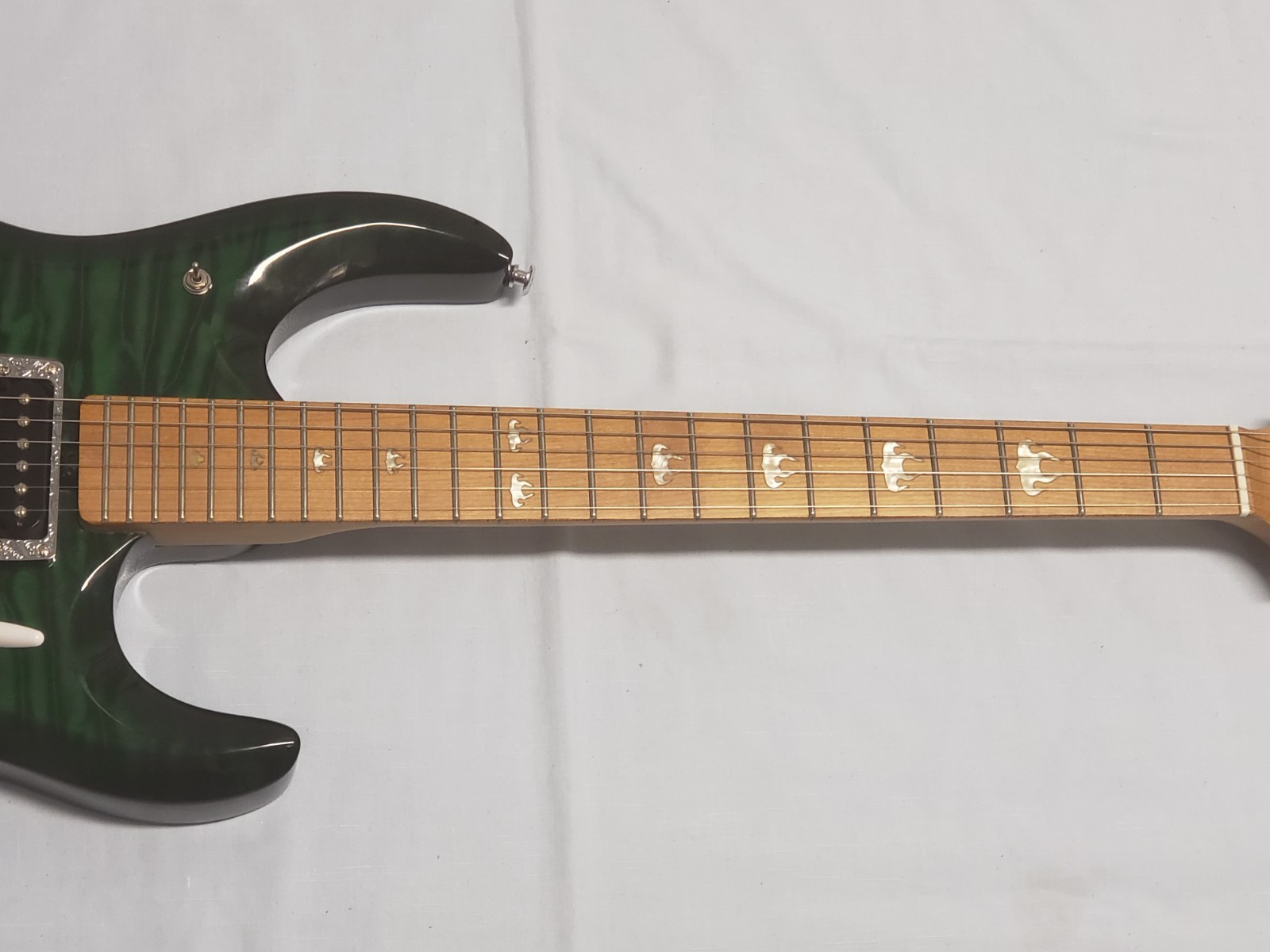 Volgoa GTM-01 6 strings Electric Guitar – w/Custom Upgrades + Accessories