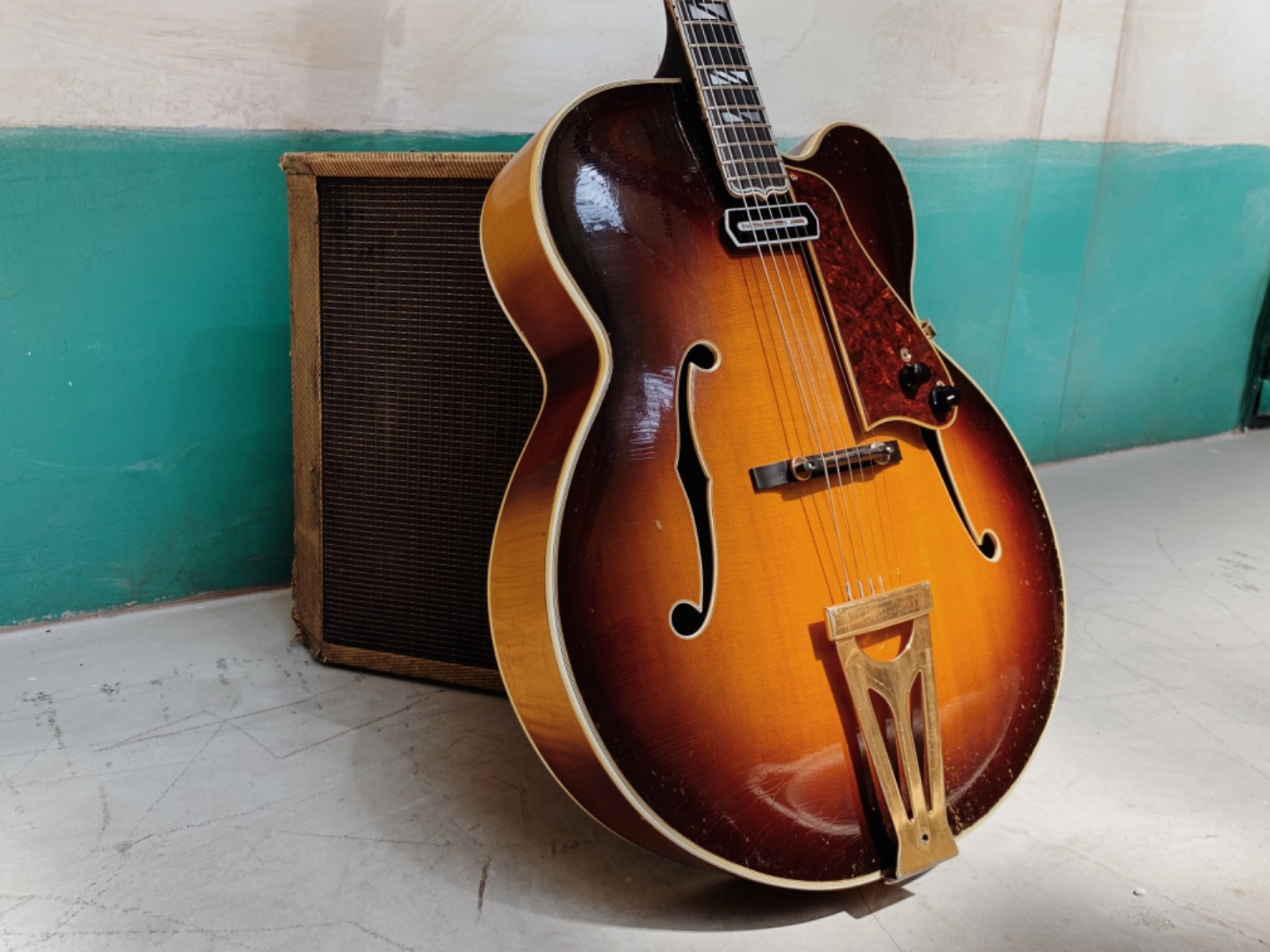 1960 Gibson Super 400CC – Custom-built Charlie Christian PU by Pete Biltoft