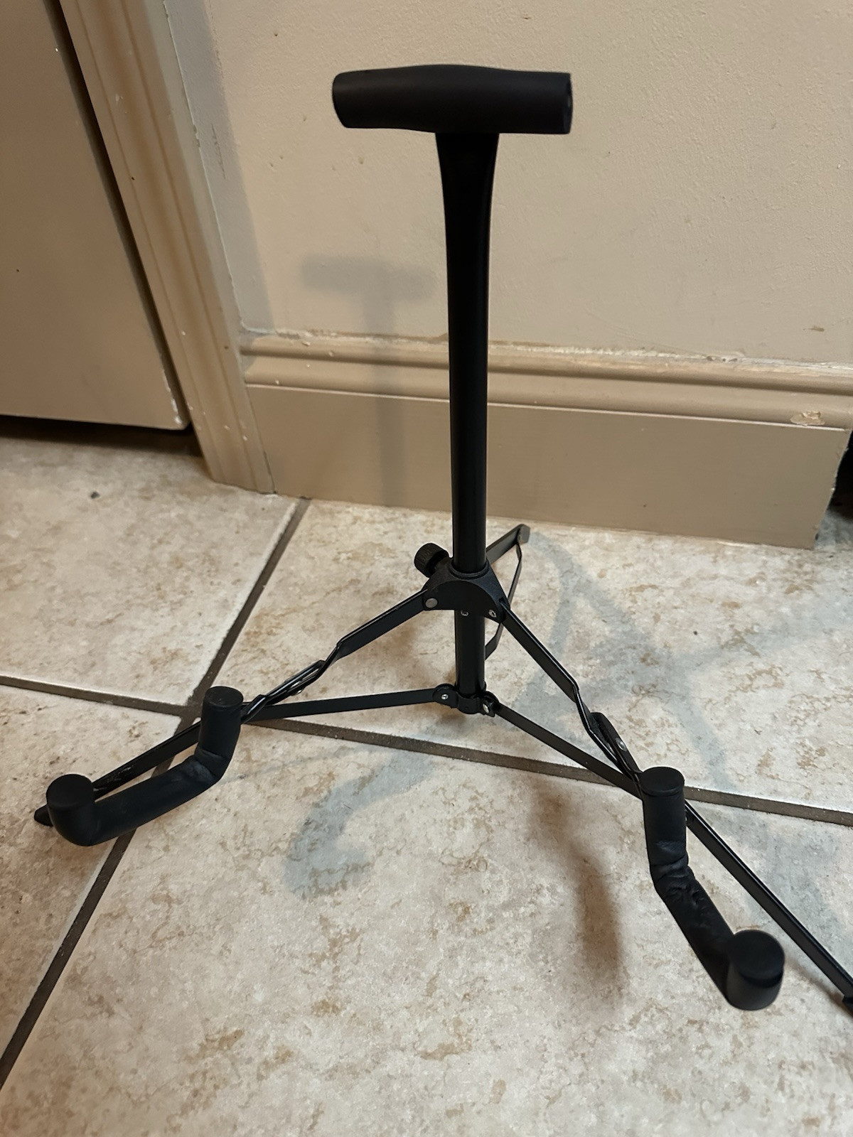 KISS Paul Stanley Design – 2006- Comes With Stand, Strap As Shown and Amplifier