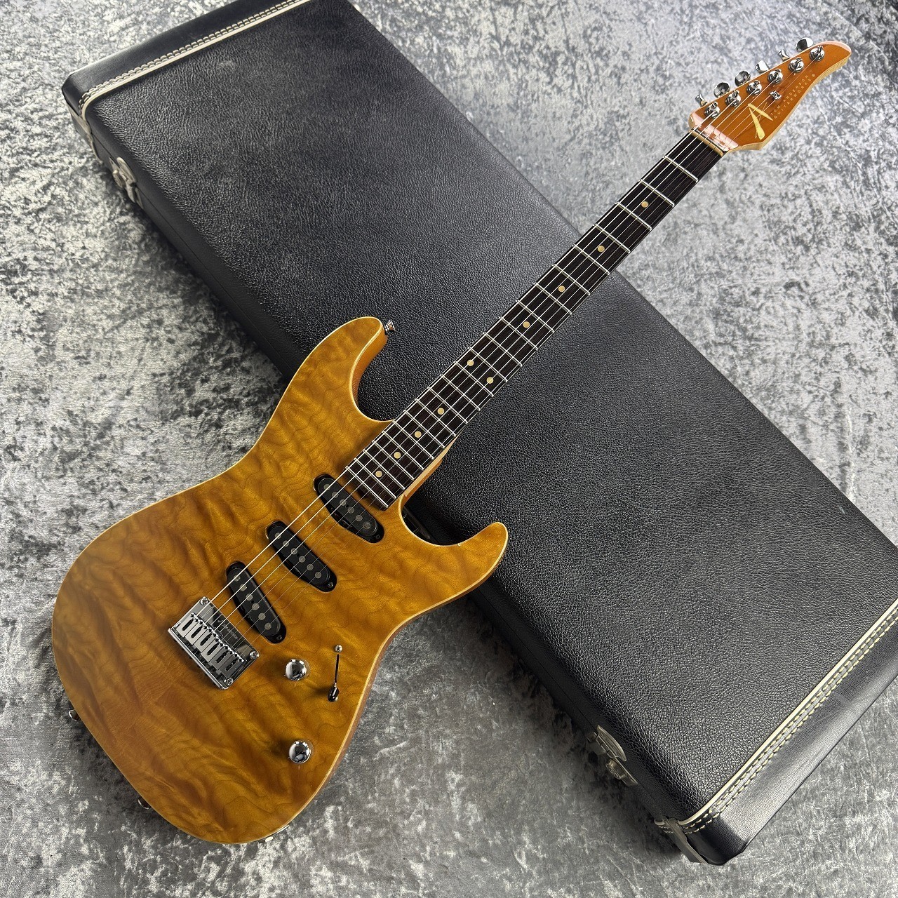 TOM ANDERSON Drop Top Translucent Amber with Binding USED With Hard Case