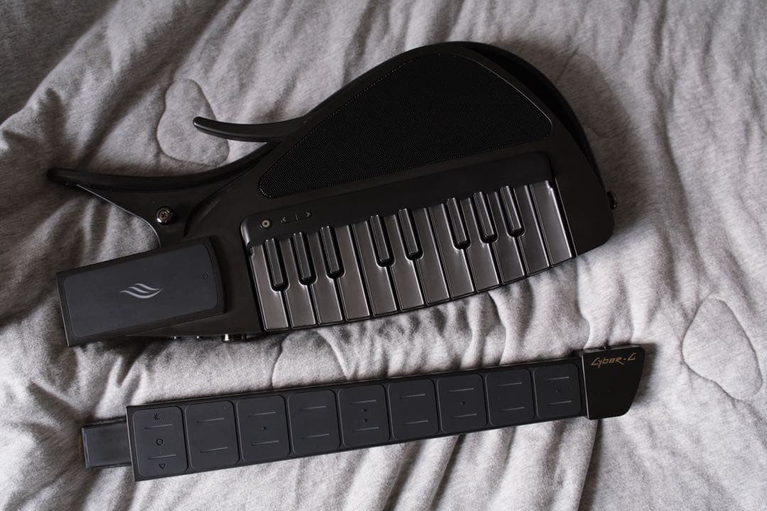 Enya Cyber-G Smart Stringless Guitar Portable Multifunctional Digital Instrument