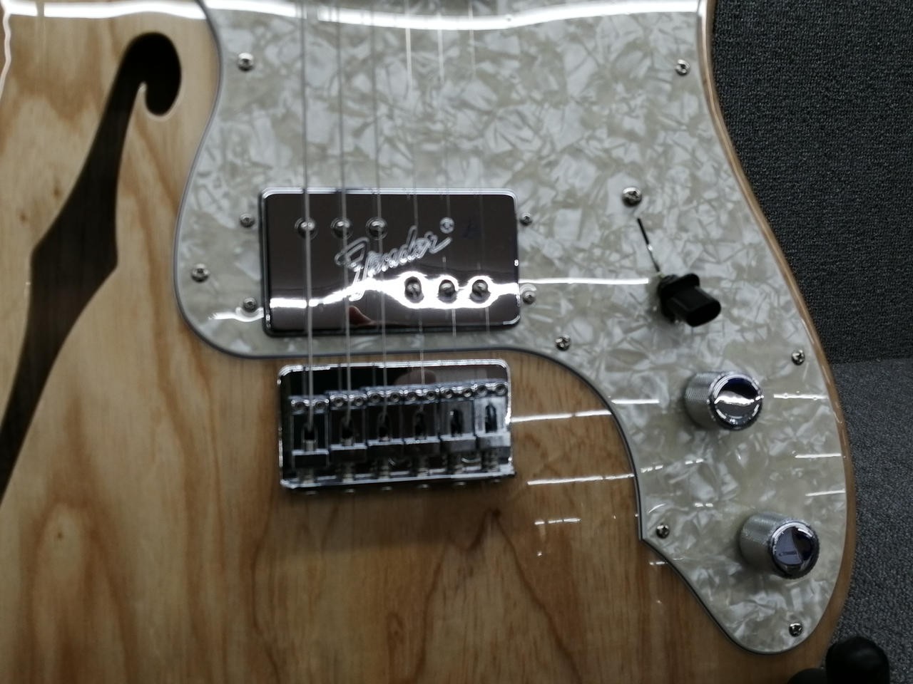 FENDER JAPAN TRADNLⅡ 70s TELE THINLINE Telecaster-type Electric Guitar