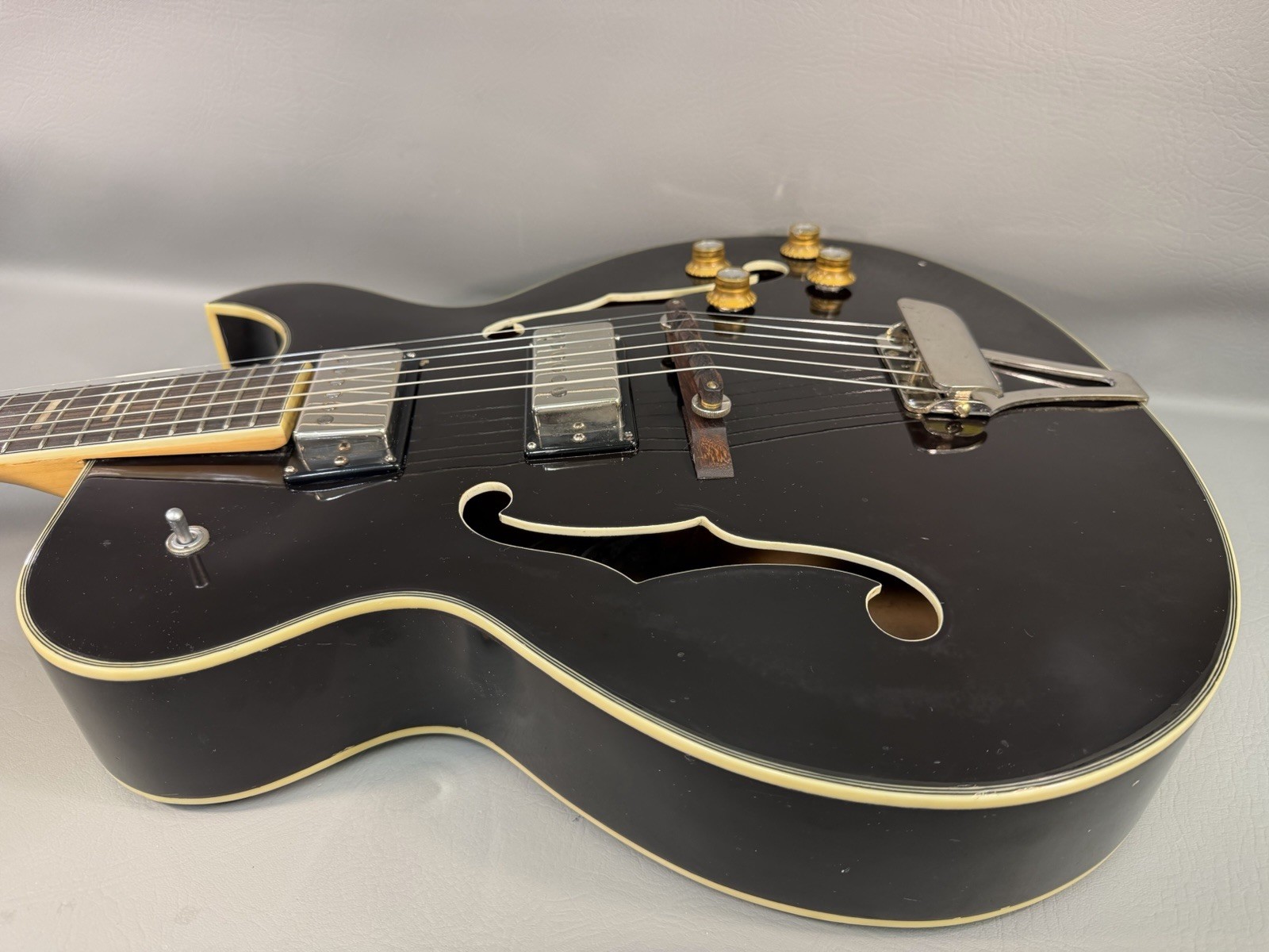 Vintage Crown Semi Hollow Guitar 60’S Made in Japan by Kawai Teisco